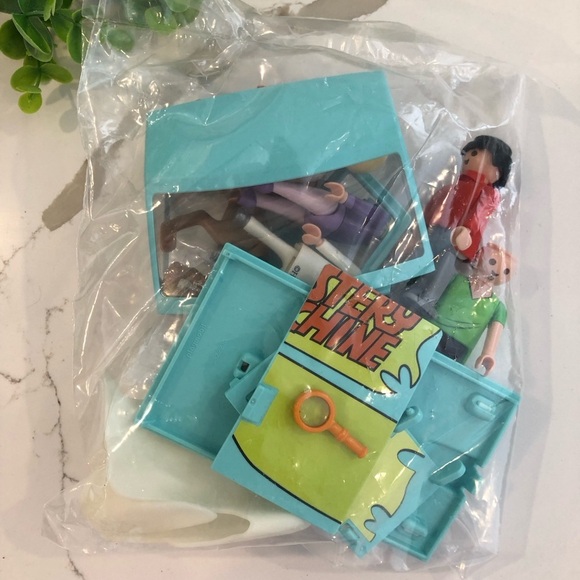Playmobil 2020 the mystery  machine Scooby Doo Velma Shaggy Fred Daphne Ghost - Picture 7 of 10
